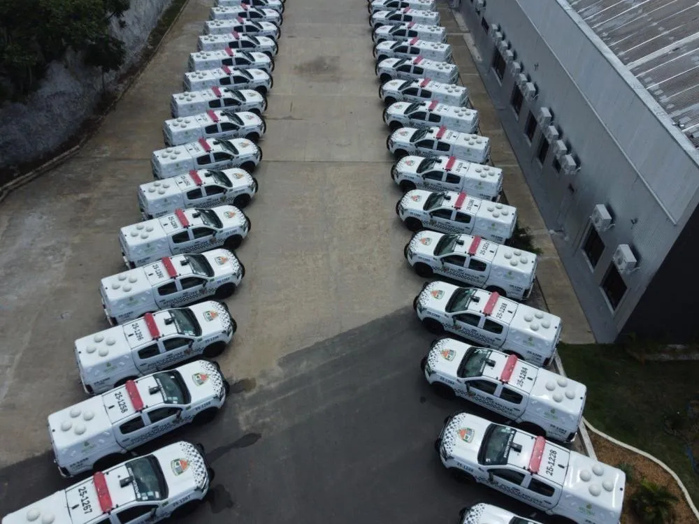 Durante entrega de viaturas e lanchas blindadas, governador Wilson Lima destaca apreensão recorde de drogas